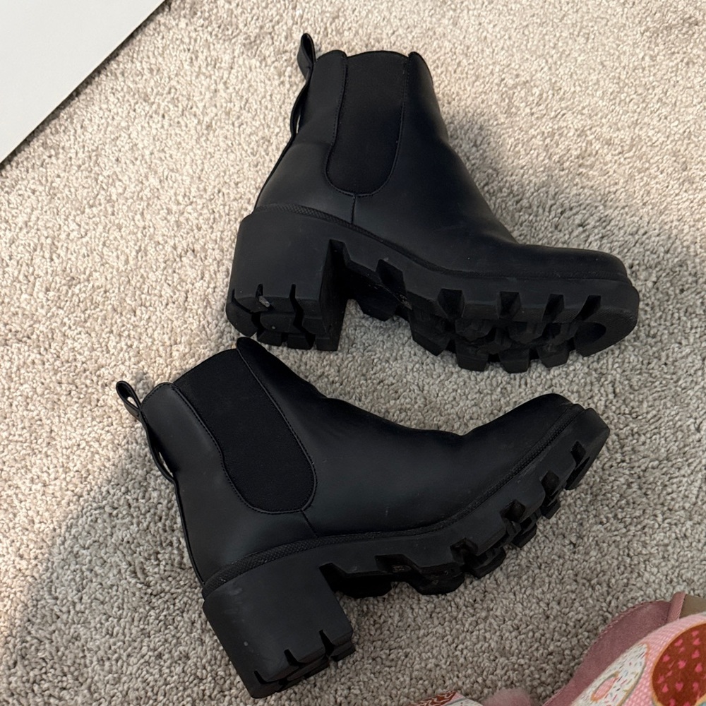 Steve Madden black booties with jewels